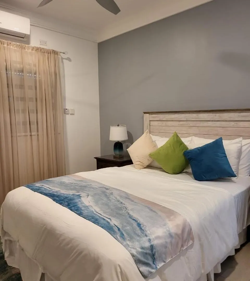 4 Bedroom Villa In St Ann With Pool And Wifi Saint Ann's Bay 0*,  Jamaica