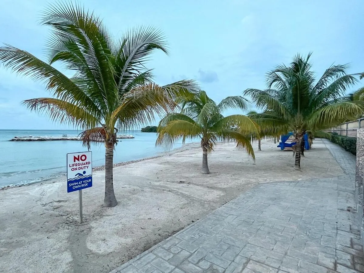 4 Bedroom Villa In St Ann With Pool And Wifi Saint Ann's Bay